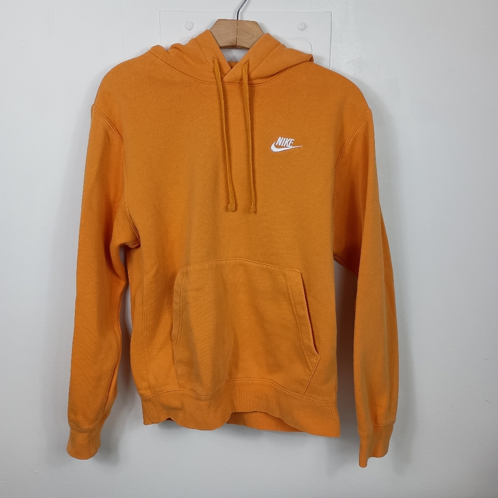 Nike Mens Hoodie Small Tangerine Long Sleeve Pullover Pocket Embroidered Swoosh